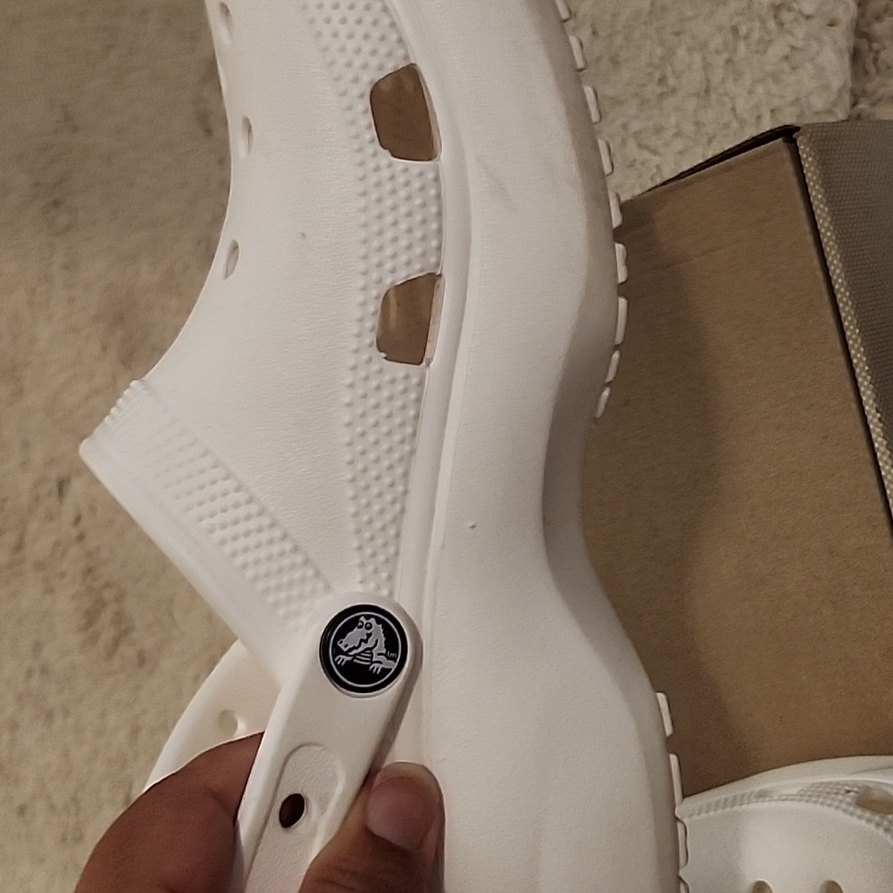 Crocs - Picture 4 of 4